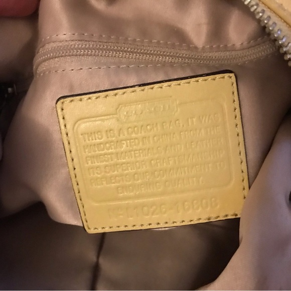 COACH Large Butter Yellow Leather Kristine Hobo Bag L1026-16808 Convertible - Picture 2 of 9